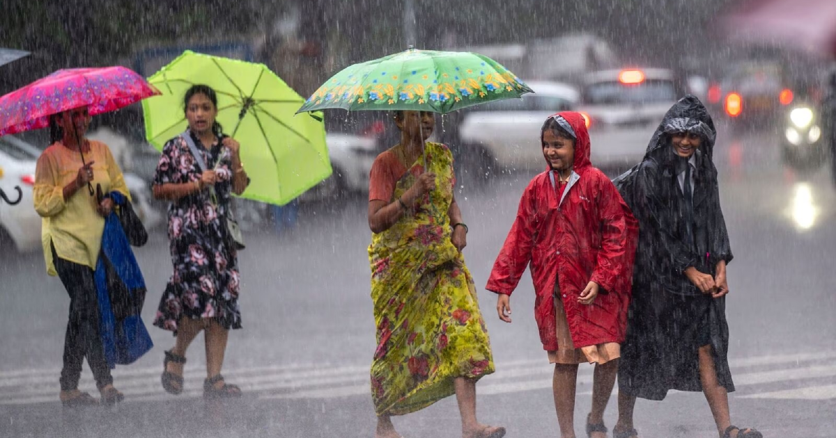 Rain1, Kolkata Rain Update : বদলে যাচ্ছে কলকাতা ও দক্ষিণবঙ্গের আবহাওয়া,আজই বৃষ্টির পূর্বাভাস, Kolkata Rain Update : বদলে যাচ্ছে কলকাতা ও দক্ষিণবঙ্গের আবহাওয়া, আজই বৃষ্টির পূর্বাভাস
